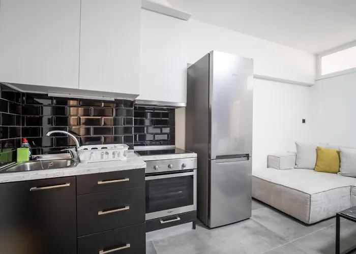 Exclusive Ladadika Apartment 2